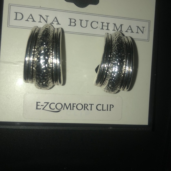 Clip on earrings - Picture 3 of 3